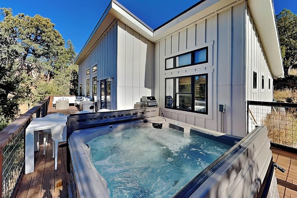 House (3 Bedrooms) | Property amenity