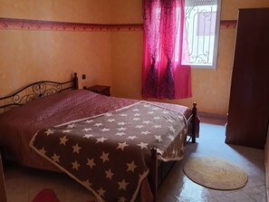 3 chambres, draps fournis