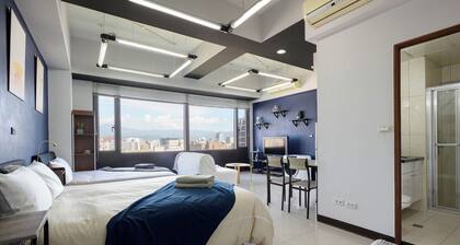 H&K Mall QSquare above Taipei Main Station