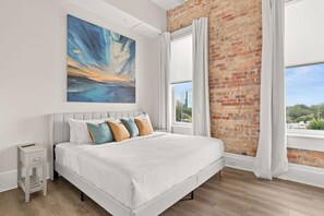 2 Schlafzimmer, Bügeleisen/Bügelbrett, Bettwäsche