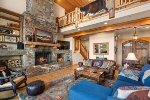 TV, fireplace, offices - Diamon Hitch Ski in/Out Big Sky (Big Sky)