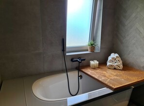 Apartment (Two Bedroom Apartment with Balcony an) | Bathroom | Towels - Stylish and Elegant Crikvenica Apartments (Crikvenica)