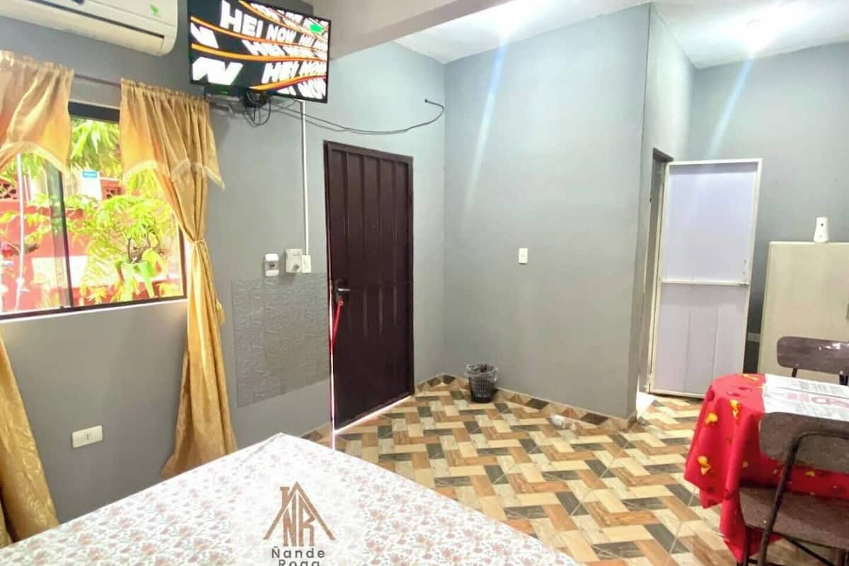 Phòng đôi hoặc 2 giường đơn cơ bản, quang cảnh sân vườn | Bàn ủi/dụng cụ ủi quần áo, truy cập Internet không dây miễn phí