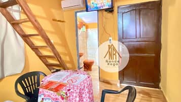 基本雙人或雙床房, 庭園景 | 熨斗/熨衫板、免費 Wi-Fi