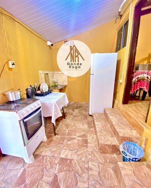 Shared fridge, microwave - HOSPEDAJE ÑANDE ROGA (Capiata)