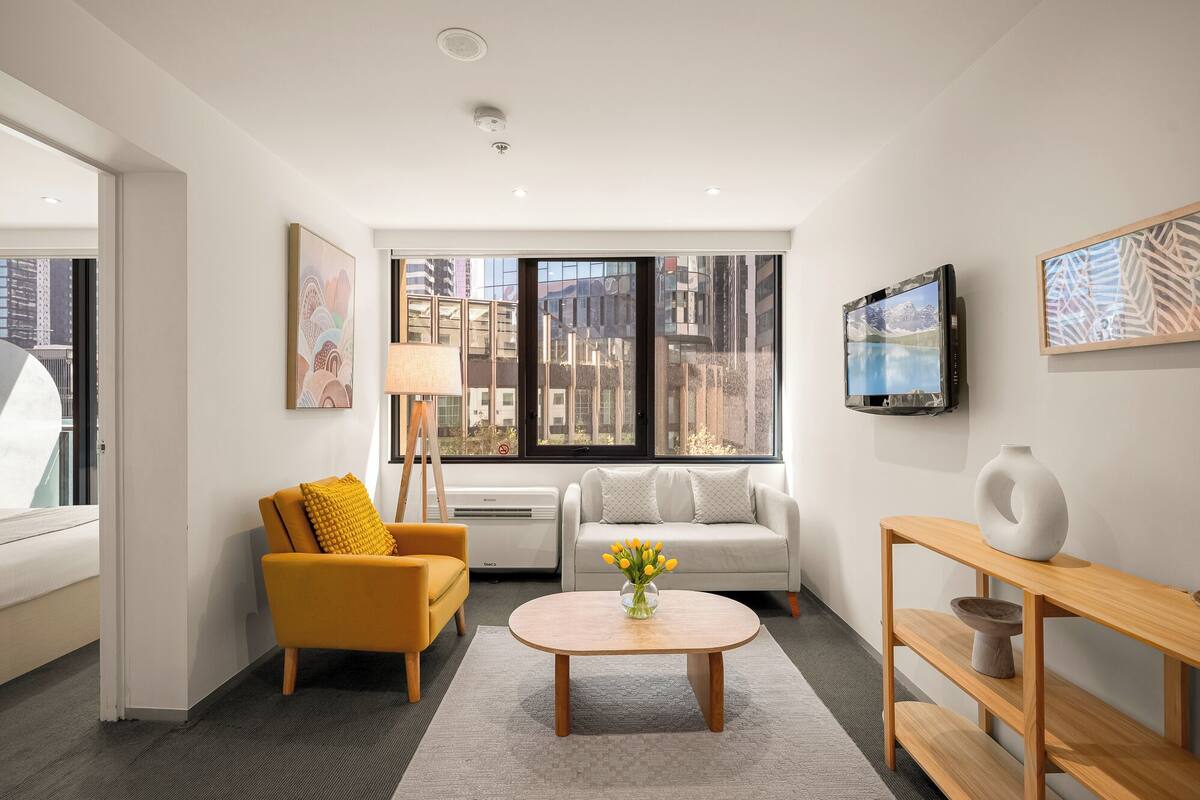 Superior Apartment, 1 Bedroom, Balcony | Desk, laptop workspace, soundproofing, iron/ironing board