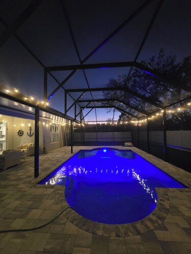 Brand new house with heated salt water pool. Perfect get away in Palm Coast