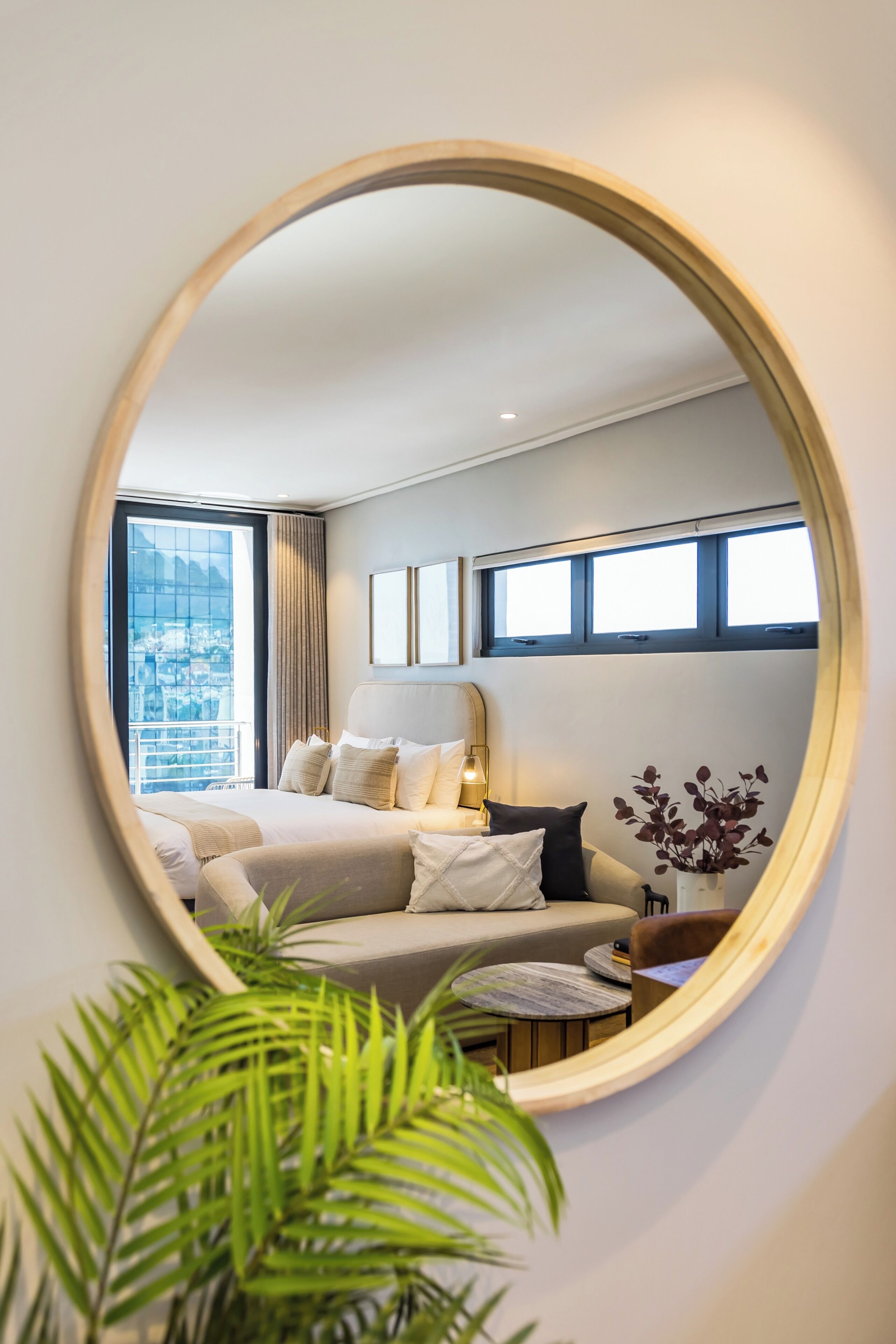 In-room safe, iron/ironing board, internet, bed sheets