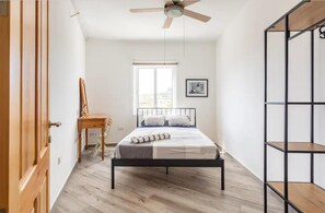 2 bedrooms, free WiFi, bed sheets