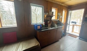 Stovetop, coffee/tea maker