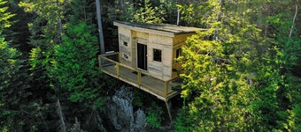 Treehouse #18 | The Cliff house