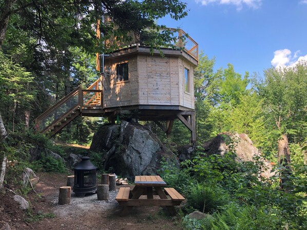 Outdoor dining - Treehouse #20 | The Rockhouse (Mont-Blanc)
