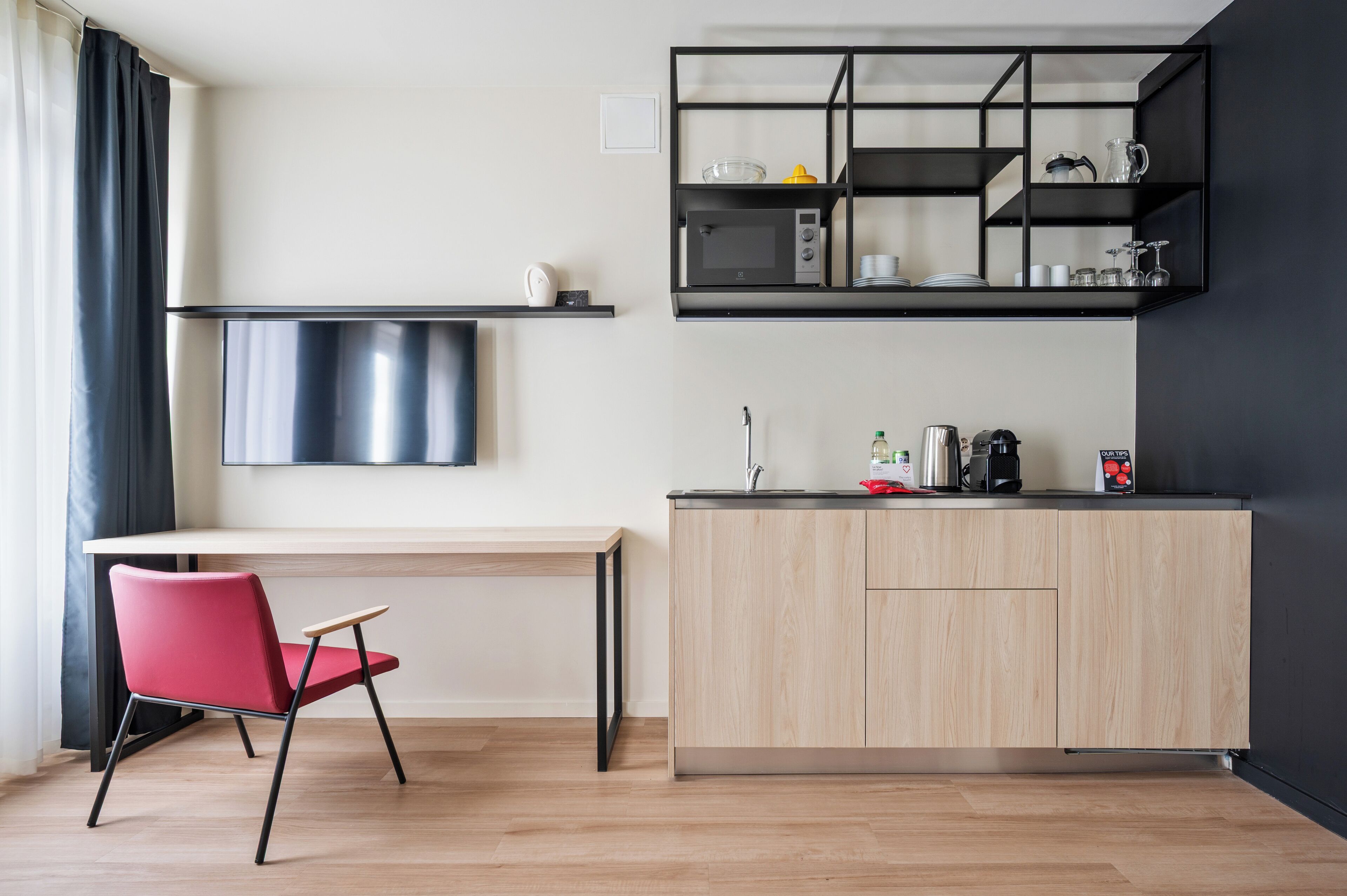 Studio, 2 Single Beds, Courtyard View | Private kitchen