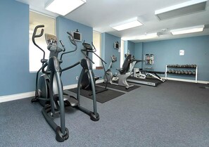 Appart'hĂŽtel, plusieurs lits (Grandview East 1002) | Salle de remise en forme