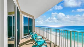 Apartment, Mehrere Betten (Grandview East 1002) | Unterkunftsgelände