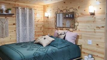 1 bedroom, free WiFi, bed sheets