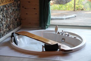 Bangalô, sacada, vista para o mar | Banheira de imersão