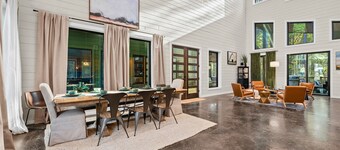 Spacious Retreat with Bunkhouse, Fire Pit, Hot Tub