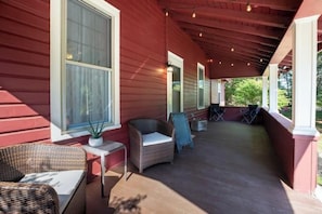Terrace/patio - Cozy Adirondack Escape (Warrensburg)
