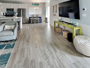 Estudi (3 Bedrooms) | Servei de l'allotjament