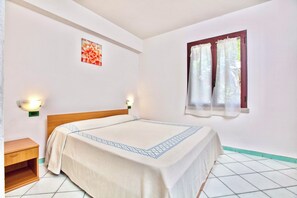 أسرّة أطفال/رضّع وملاءات أسرّة