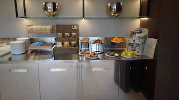 Petit déjeuner buffet compris tous les jours