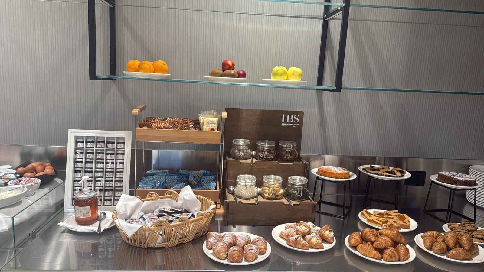 Bao gồm bữa sáng buffet hàng ngày 