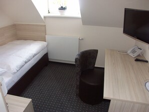 经典单人房, 无烟房, 城市景观 | 起居区