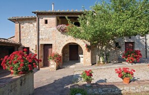 Front of property - La Palazzina Ville Di Corsano Home And Pool (Monteroni d'Arbia)