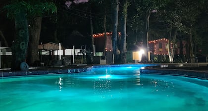 SUZAL BUNGALOW 16