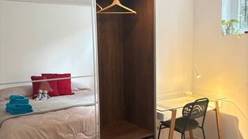 1 camera, Wi-Fi, lenzuola