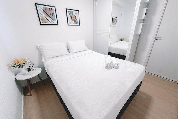 Traditional Apartment | 2 bedrooms, laptop workspace, WiFi (free)