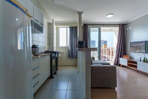 Traditional Apartment | Living area | Flat-screen TV - Mirante Clube - Praia do Futuro (Fortaleza)