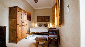 4 bedrooms, free WiFi, bed sheets