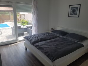 3 bedrooms, WiFi