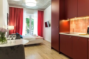 Superior Apartment, Balcony | Hypo-allergenic bedding, individually decorated, individually furnished - Piedmont House (Kraków)