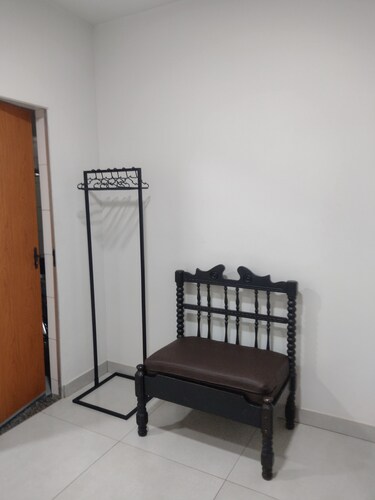 Spacious studio apartment in the center 