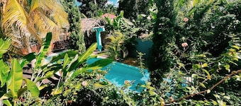 Honeybella - Secluded retreat for two in White River, Ocho Rios