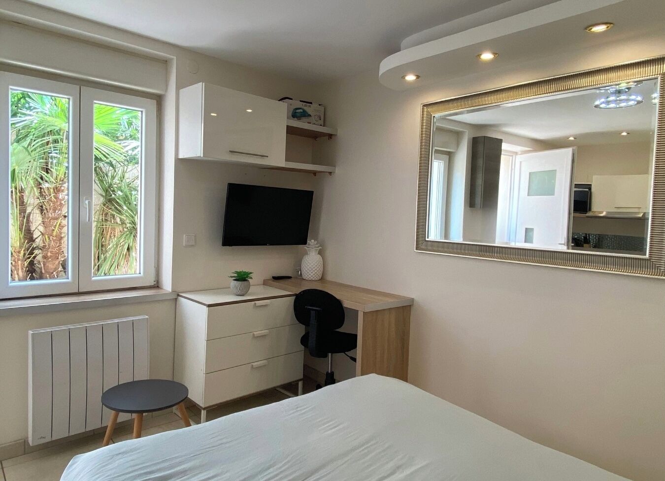 1 chambre, fer et planche à repasser, Wi-Fi, draps fournis