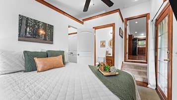 2 bedrooms, travel cot, free WiFi, bed sheets