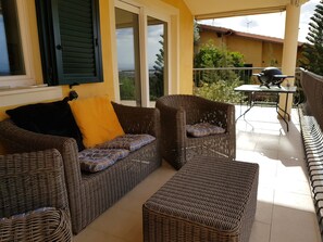 Property grounds - Spacious, quiet apartment close to the beach with magnificent views (Quartu Sant'Elena)