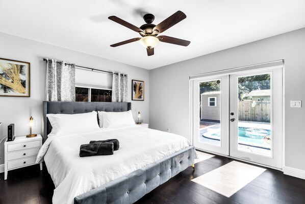 4 sovrum, skrivbord, strykjärn/strykbräda och gratis wi-fi