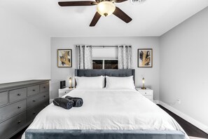 4 sovrum, skrivbord, strykjärn/strykbräda och gratis wi-fi