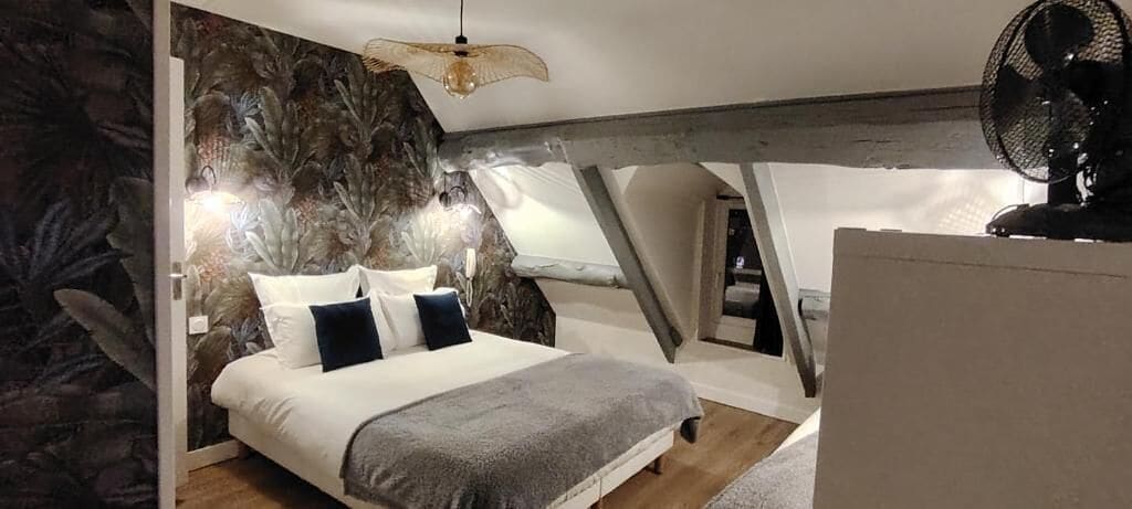 Een bureau, gratis wifi