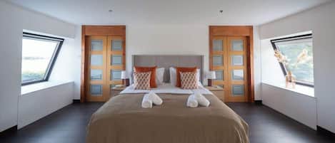 7 Schlafzimmer, Bügeleisen/Bügelbrett, Reisekinderbett, kostenloses WLAN