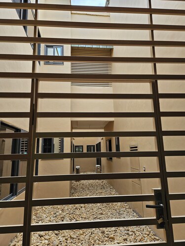 Résidence Les Bénis de Dieu, furnished apartments for rent + kitchen and garage