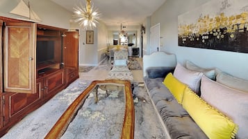 Condo (1 Bedroom) | Property amenity