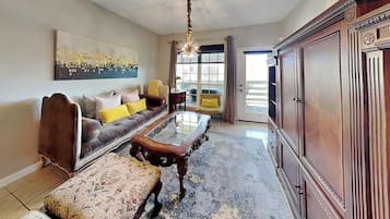 Condo (1 Bedroom) | Property amenity