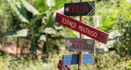Ecological Chalet in Brumadinho 30 minutes from BH. Bath, Kitchen, Deck and Pet Friendly