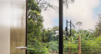 Ecological Chalet in Brumadinho 30 minutes from BH. Bath, Kitchen, Deck and Pet Friendly